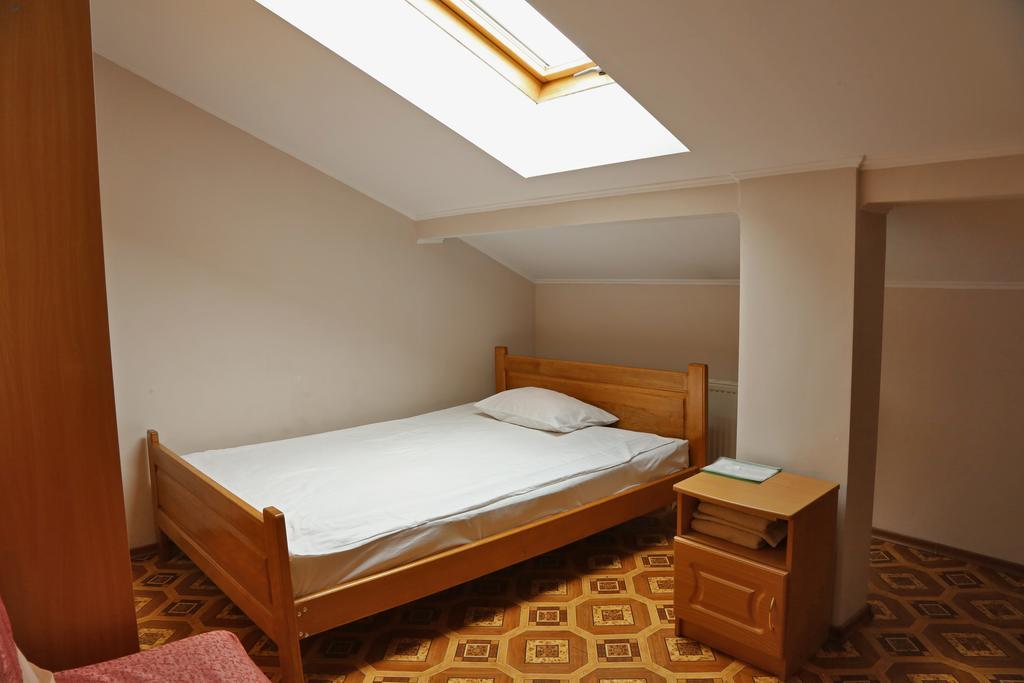 Ekran Hotel