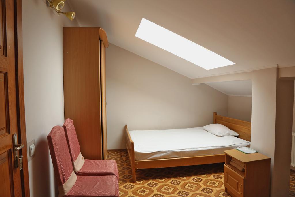 Ekran Hotel